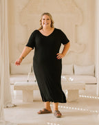 Robe midi noire fluide à fines bretelles - Harana
