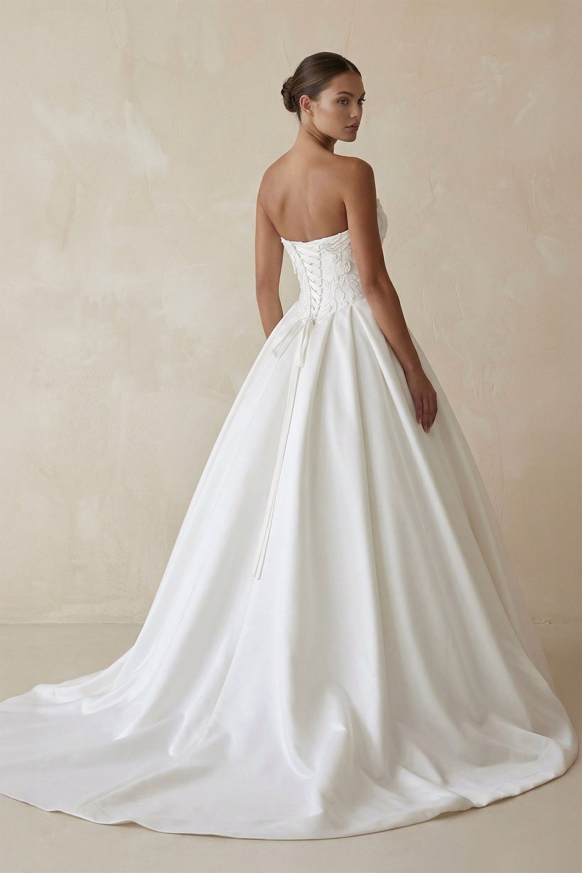 Robe de mariée blanc longue bustier sans manches à corset - Harana