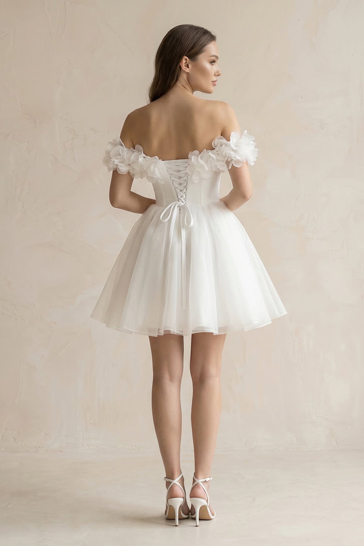 Robe de mariée ivoire trapèze en dentelle à épaules dénudées sans manches - Harana