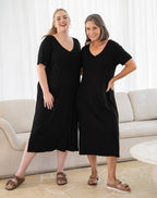 Robe midi noire fluide à fines bretelles - Harana