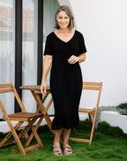 Robe midi noire fluide à fines bretelles - Harana