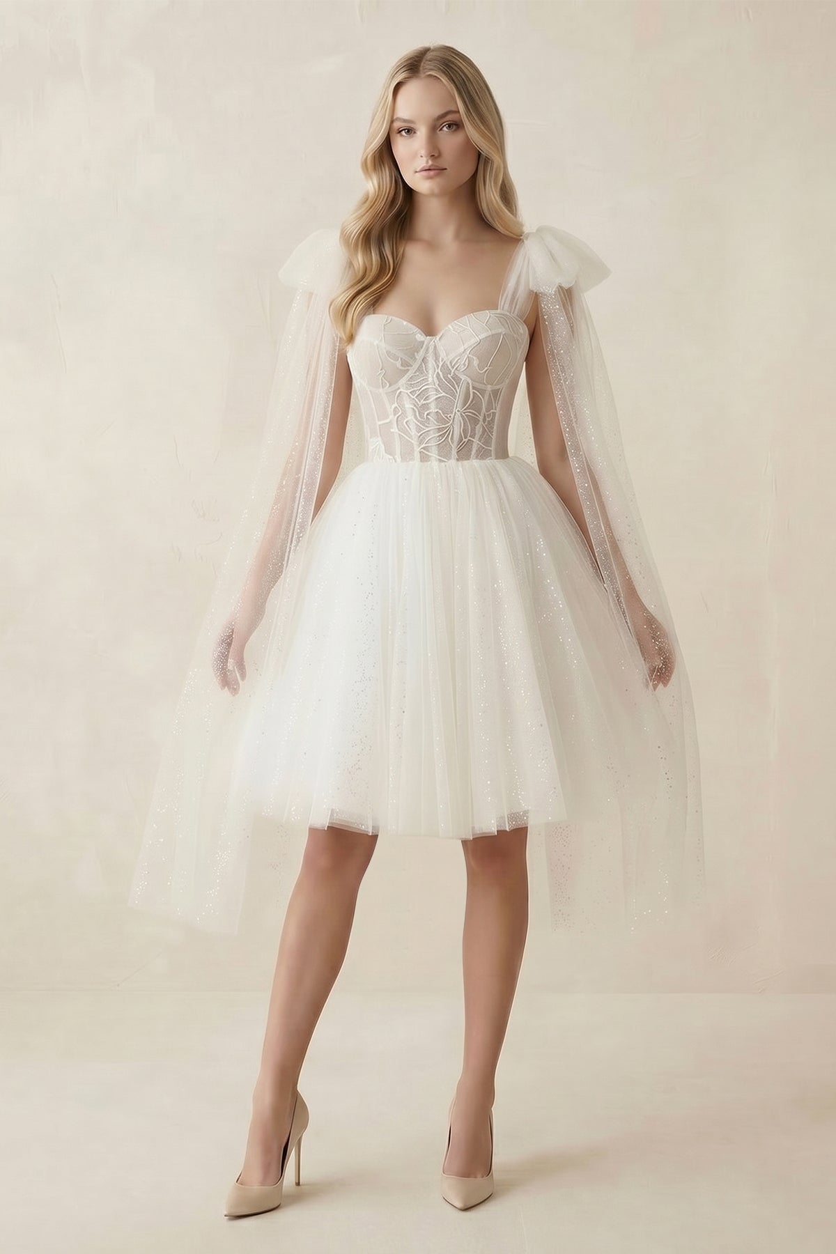 Robe de mariée courte ivoire en tulle sans manches à corset - Harana