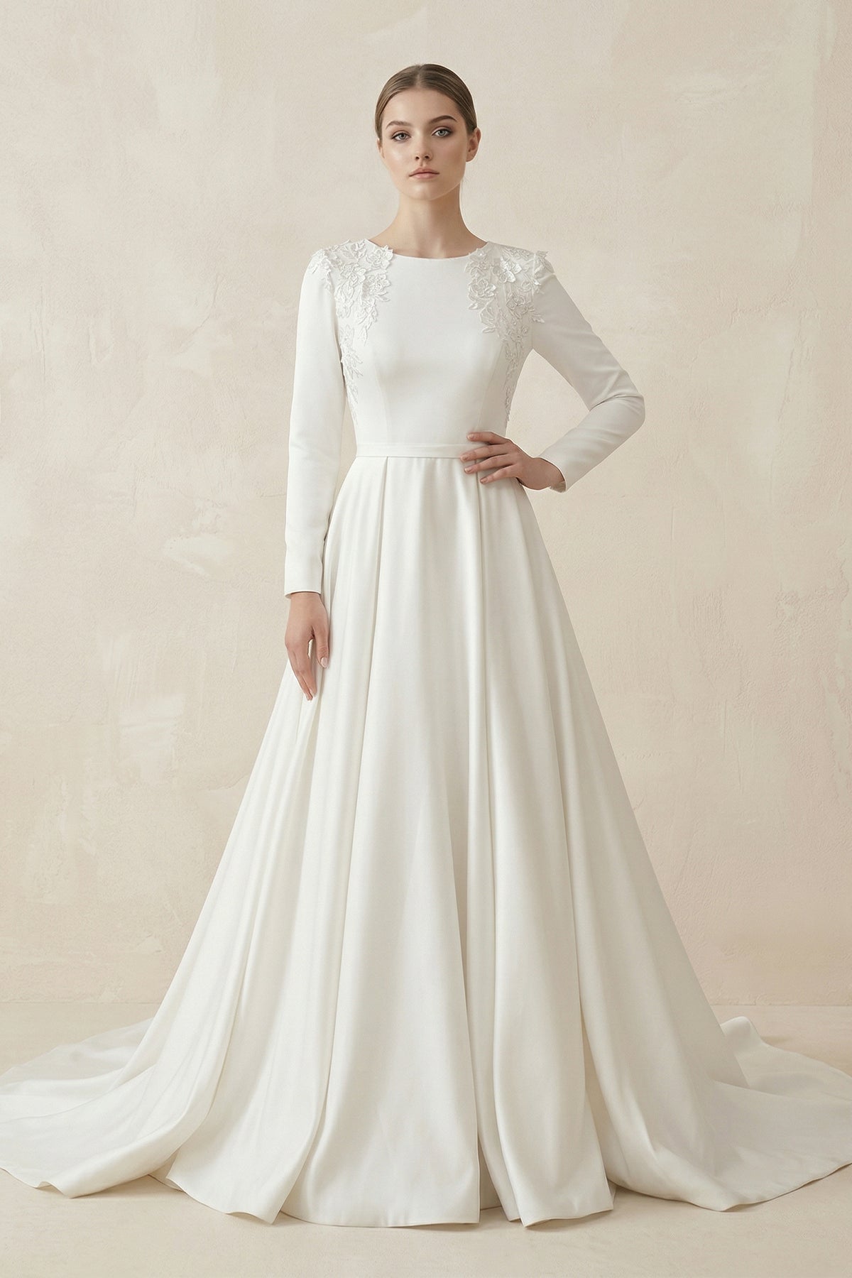 Robe de mariée blanche trapèze en satin manches longues - Harana