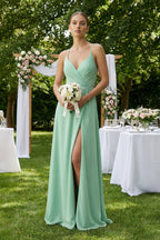 Robe demoiselle d’honneur pale pistachio longue à fines bretelles sans manches avec fente - Harana