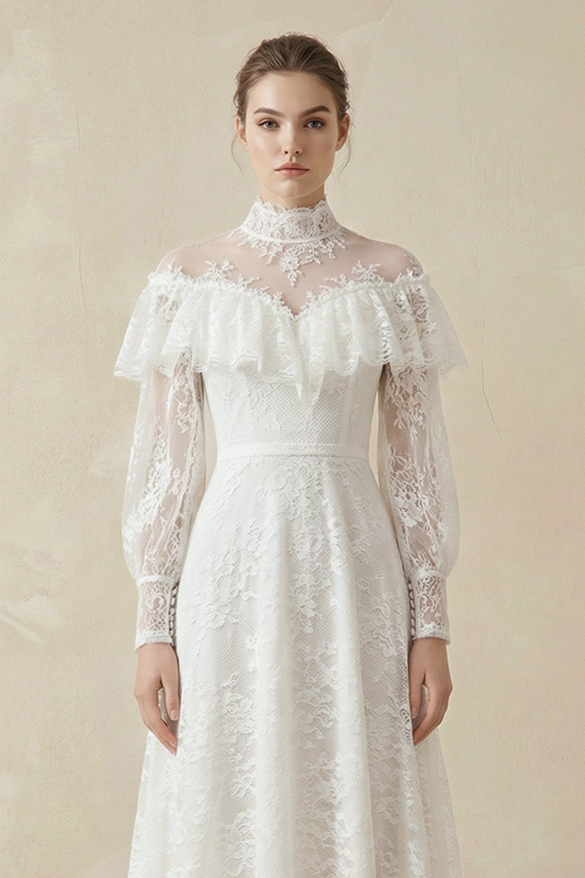 Robe de mariée blanche trapèze en dentelle manches longues à volants - Harana