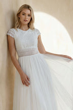 Robe de mariée blanche trapèze dentelle manches courtes - Harana
