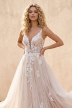Robe de mariée blanche et nude trapèze en dentelle à fines bretelles - Harana