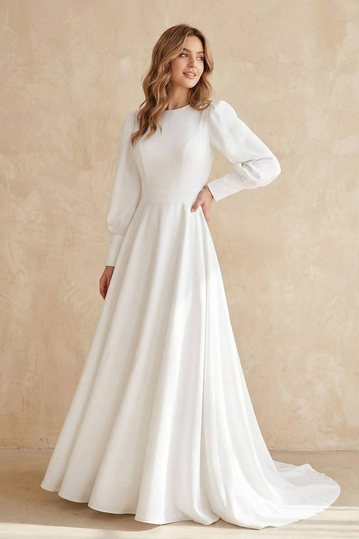 Robe de mariée blanche trapèze en satin manches longues - Harana