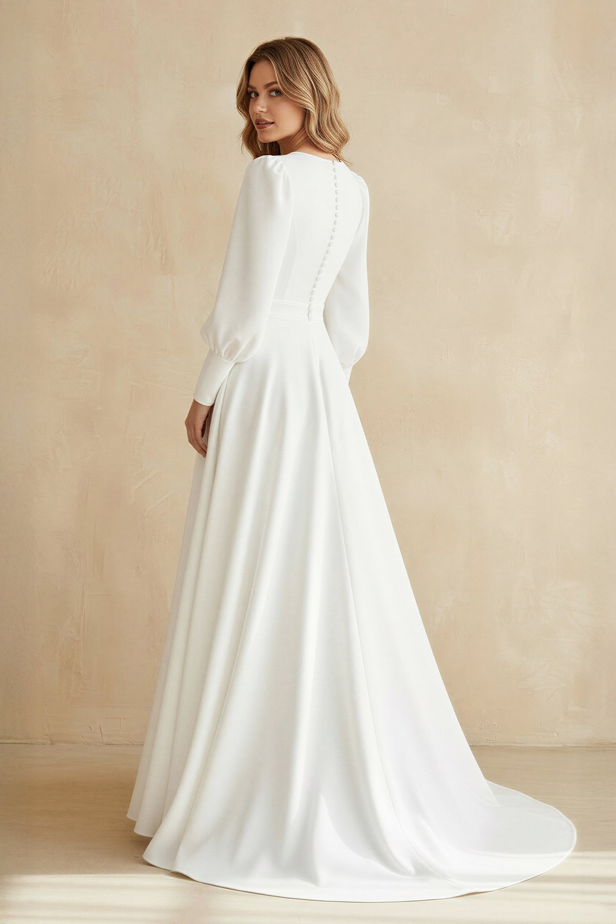 Robe de mariée blanche trapèze en satin manches longues - Harana