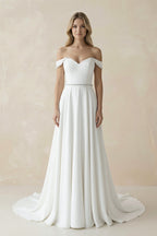 Robe de mariée blanche trapèze en satin à épaules dénudées décolleté cœur - Harana
