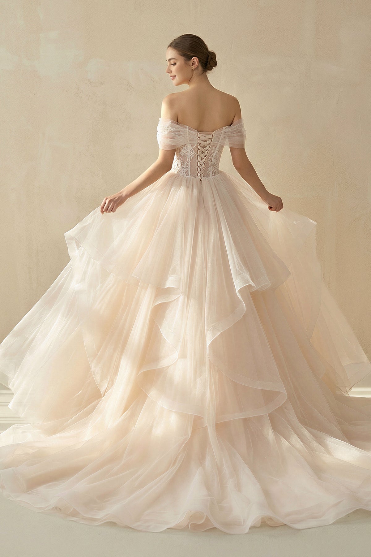 Robe de mariée champagne courte à épaules dénudées à volants à corset - Harana