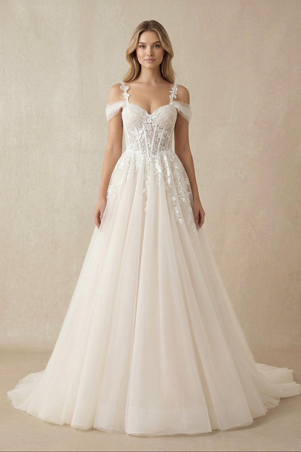Robe de mariée ivoire longue à épaules dénudées à fines bretelles à dentelle - Harana