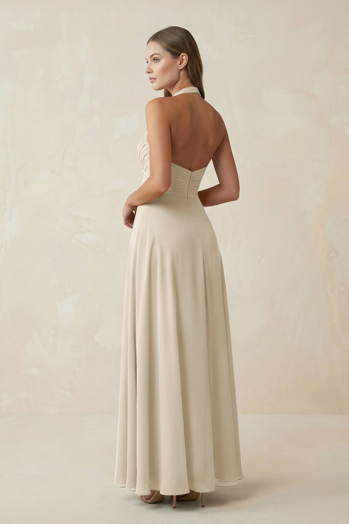 Robe demoiselle d’honneur champagne longue col V dos nu sans manches - Harana
