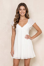 Robe blanche courte en mousseline coupe trapèze à manches courtes effet drapé - Harana