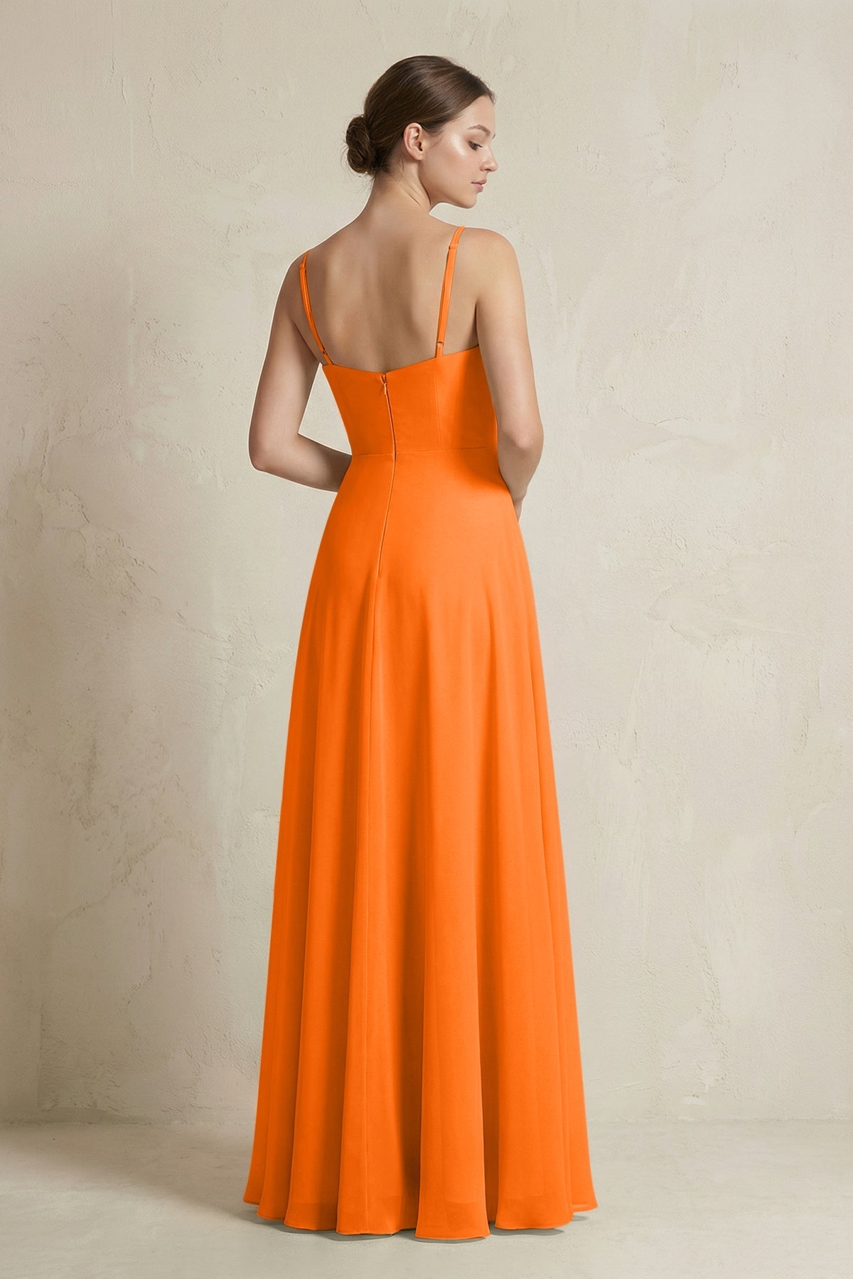 Robe longue orange en mousseline coupe trapèze à volants à fines bretelles - Harana