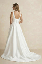 Robe de mariée ivoire trapèze en satin sans manches col carré - Harana