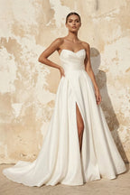 Robe de mariée blanche trapèze en satin bustier décolleté cœur - Harana