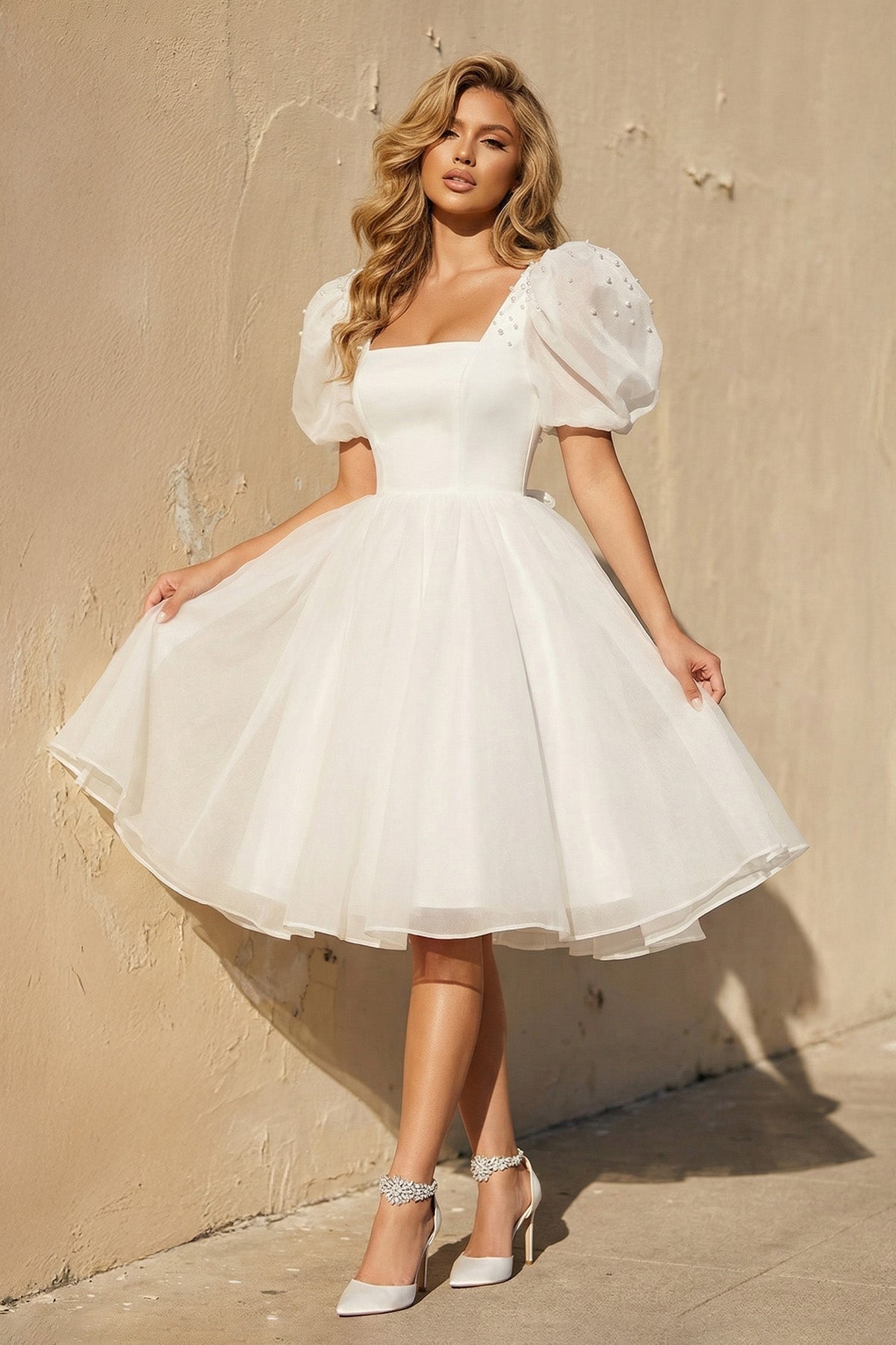 Robe de mariée blanche trapèze en dentelle manches courtes col carré - Harana