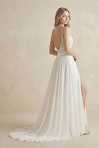 Robe de mariée ivoire trapèze dentelle à fines bretelles col V avec fente - Harana