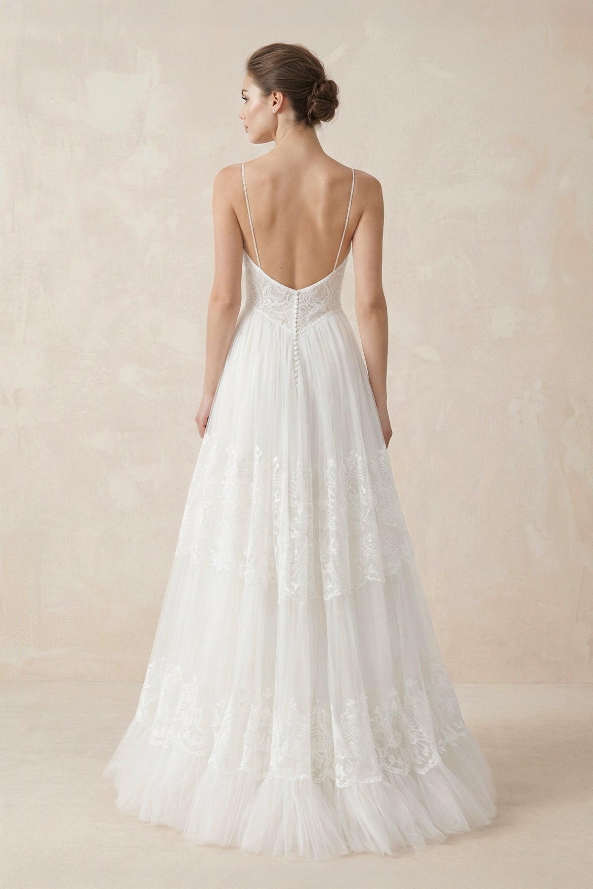 Robe de mariée blanche sirène dentelle à fines bretelles décolleté cœur sans manches - Harana