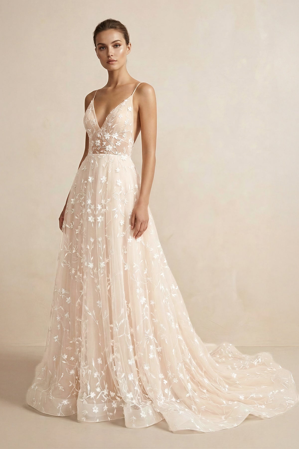 Robe de mariée champagne trapèze en dentelle dos nu à fines bretelles - Harana