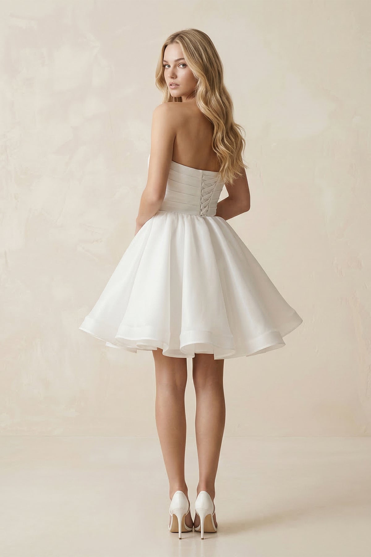 Robe de mariée blanche trapèze en dentelle bustier sans manches - Harana