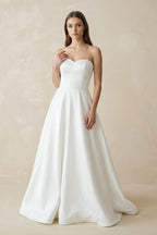 Robe de mariée ivoire trapèze en satin bustier décolleté cœur - Harana