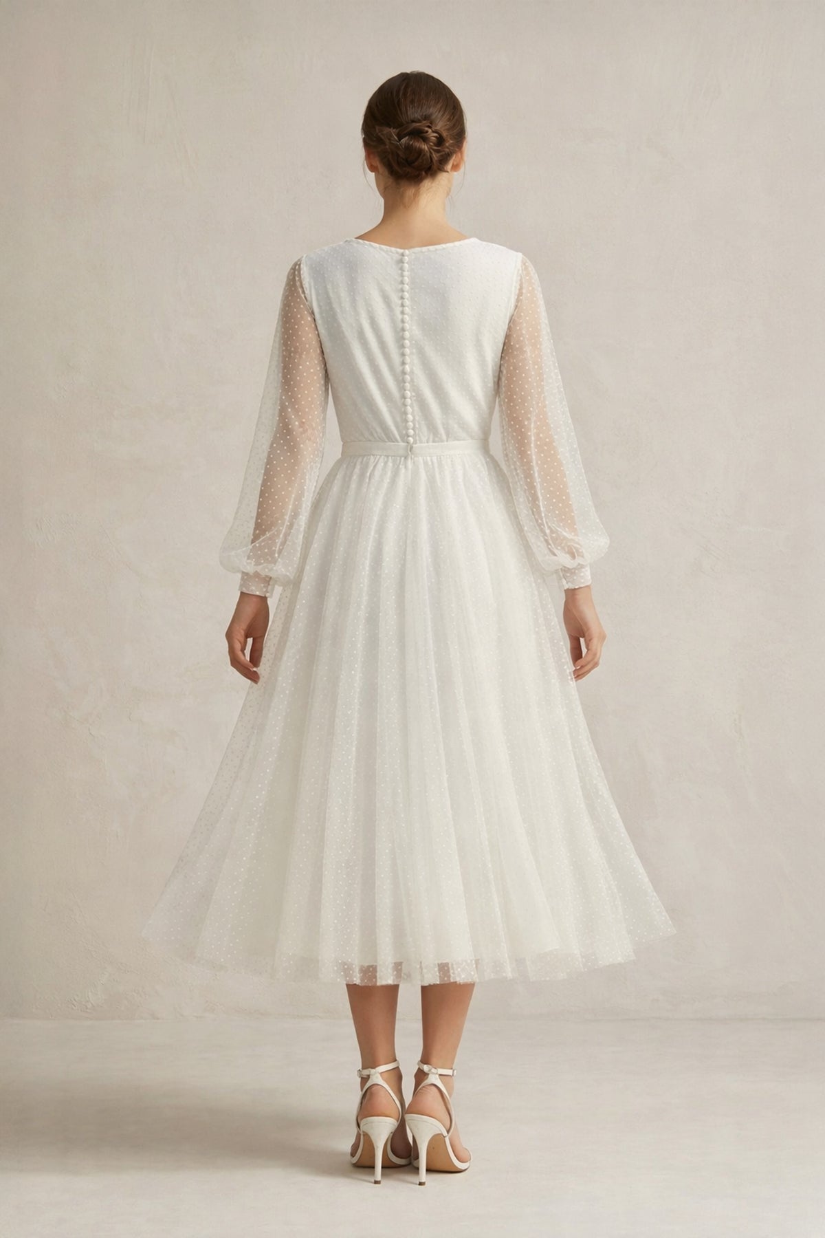 Robe de mariée ivoire trapèze tulle col V manches longues - Harana