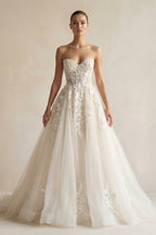 Robe de mariée white & nude longue sans manches en tulle coupe trapèze - Harana