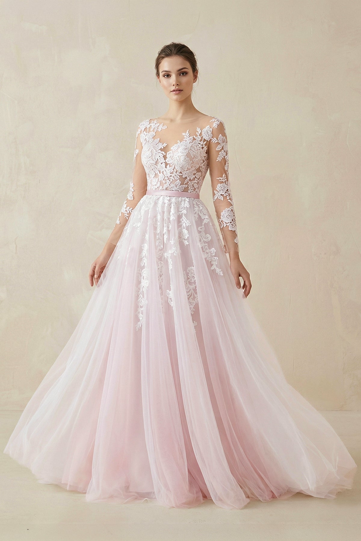 Robe de mariée rose trapèze en dentelle manches longues à appliqués - Harana