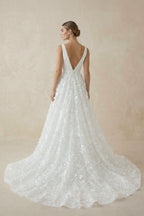 Robe de mariée blanche trapèze en dentelle à col V sans manches - Harana