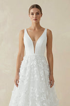 Robe de mariée blanche trapèze en dentelle à col V sans manches - Harana