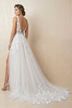 Robe de mariée ivoire trapèze en dentelle à col V sans manches - Harana