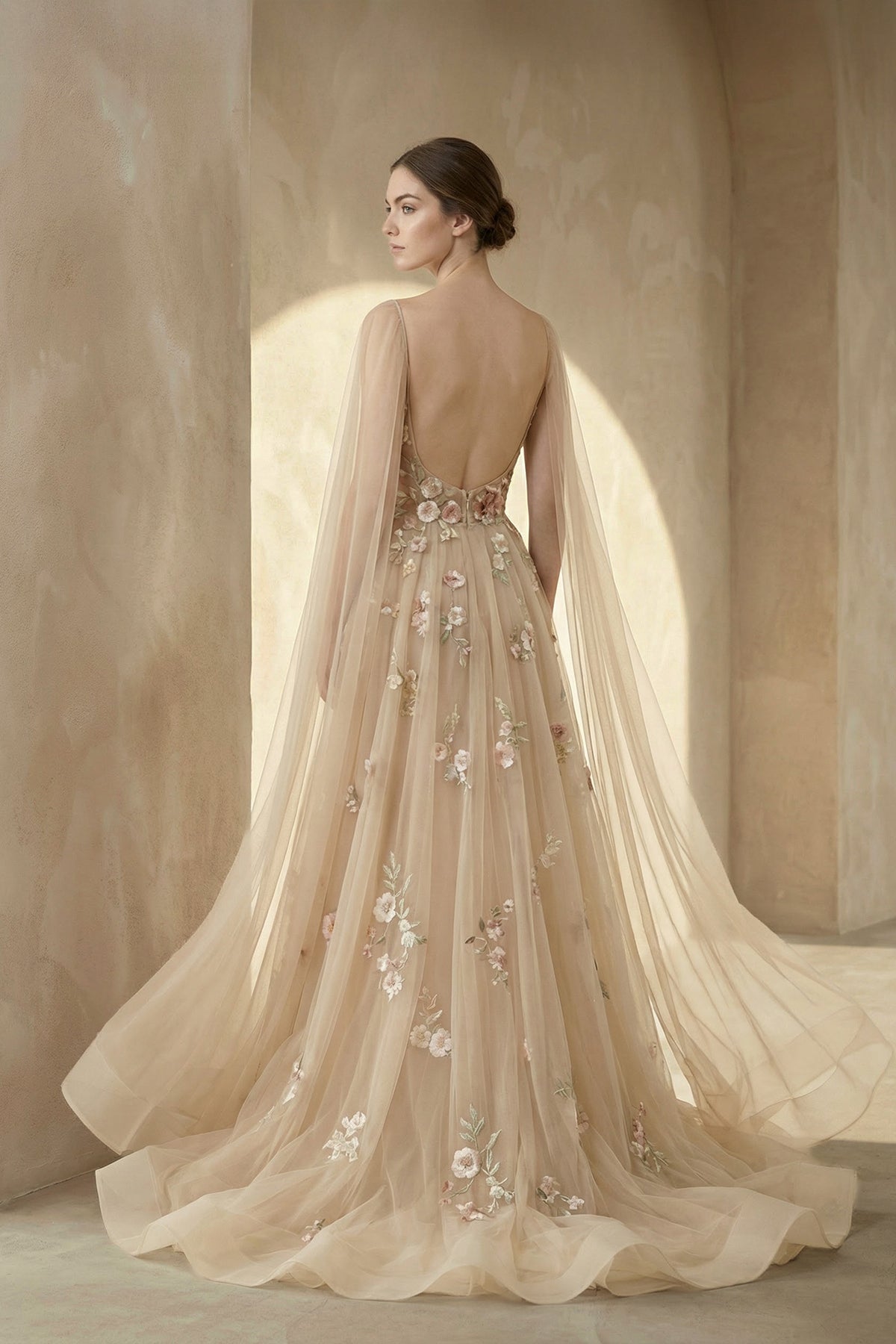 Robe de mariée champagne trapèze en tulle à col V dos nu - Harana