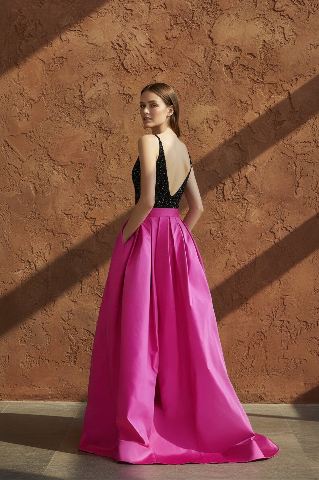 Robe longue black & fuchsia coupe princesse - Harana