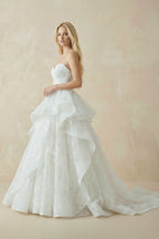 Robe de mariée blanc longue sans manches à volants à dentelle - Harana