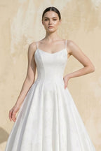Robe de mariée blanc courte à fines bretelles sans manches satinée - Harana
