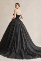Robe de mariée noir longue sans manches froncée en tulle - Harana