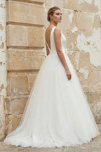Robe de mariée blanche en tulle sans manches avec nœud - Harana