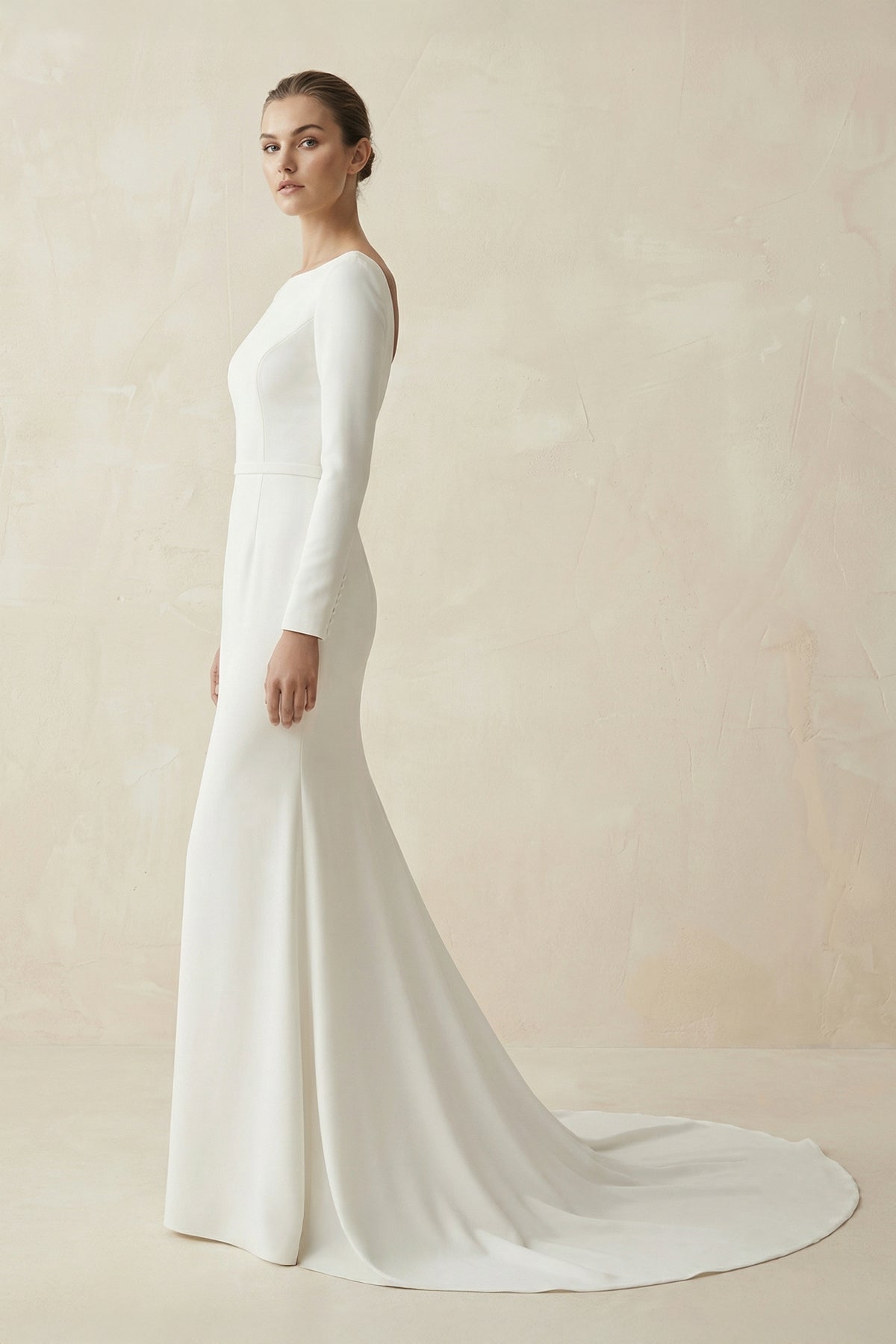 Robe de mariée blanche coupe sirène à encolure bateau et manches longues - Harana