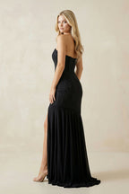 Robe longue noir satinée coupe sirène bustier perlée - Harana