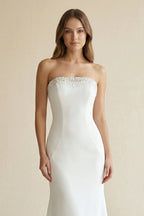 Robe de mariée blanche satinée coupe sirène bustier ornée de perles - Harana
