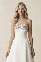 Robe de mariée blanche trapèze en satin bustier sans manches - Harana
