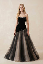 Robe de mariée noire en tulle bustier ornée de perles - Harana