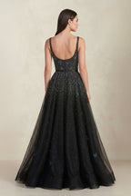 Robe de mariée noire trapèze en tulle sans manches perlée - Harana