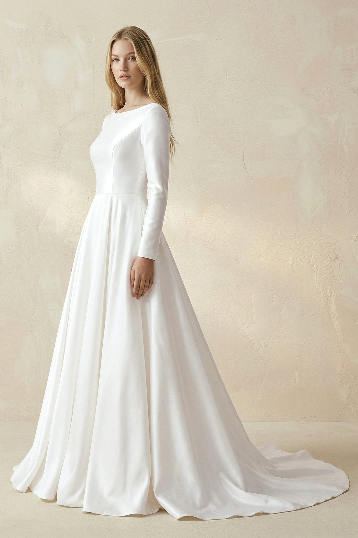 Robe de mariée blanche trapèze en satin manches longues - Harana