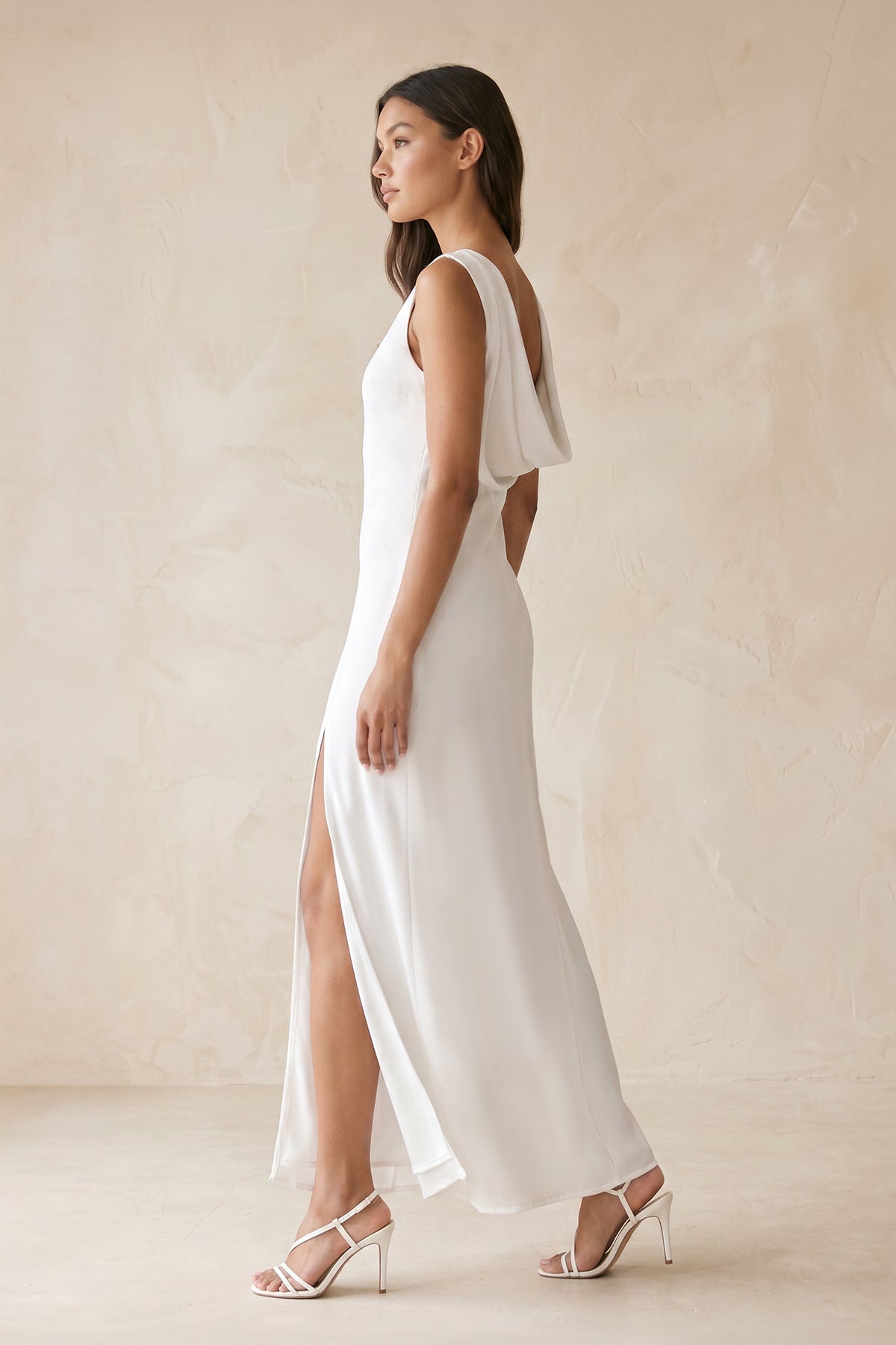 Robe blanche midi coupe fourreau à encolure bateau avec fente - Harana