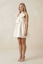 Robe de mariée ivoire trapèze en satin sans manches avec nœud - Harana