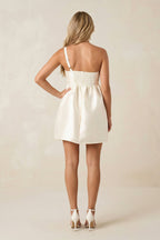 Robe de mariée ivoire trapèze en satin sans manches avec nœud - Harana