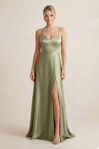 Robe demoiselle d’honneur vert sauge longue à fines bretelles sans manches avec fente - Harana
